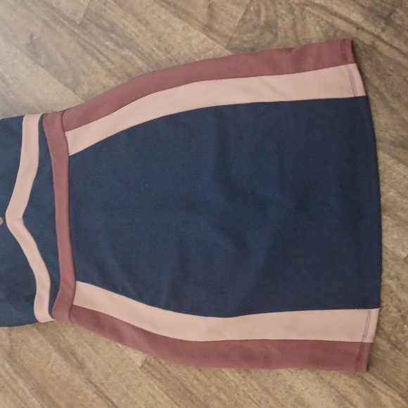 Windsor dress size medium - Picture 4 of 7